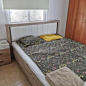 https://flemigks-1-bedroom-appartement.protaras-cy-hotels.com